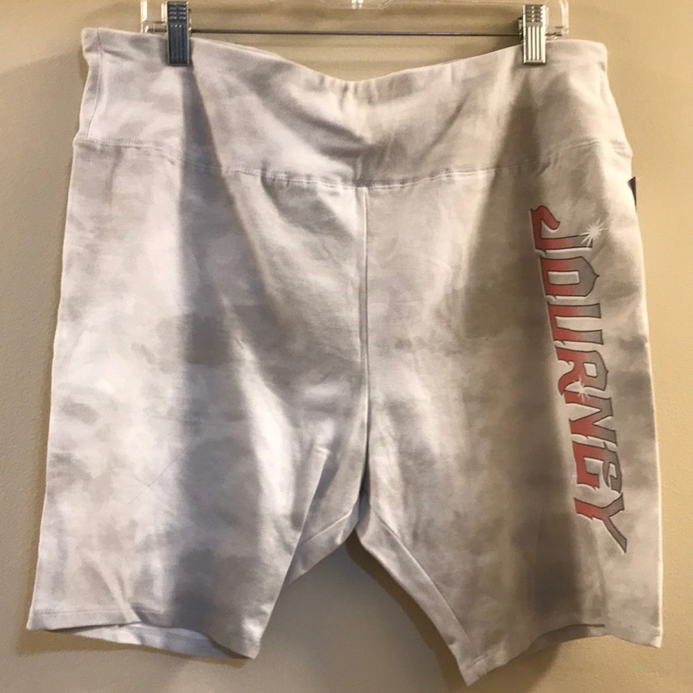 Journey Cloud Wash Short
